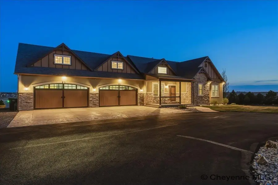 6449 Telluride Dr, Cheyenne, WY 82009 - #3