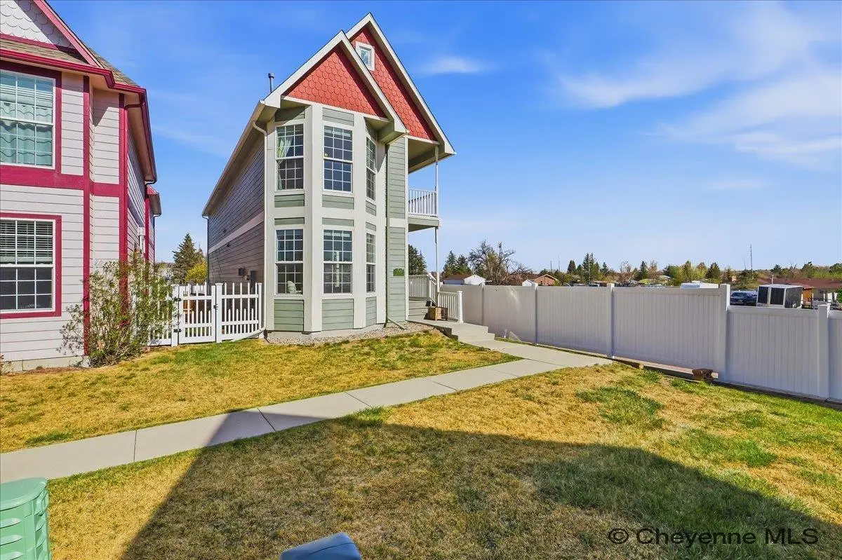 4017 Cobblestone Ct, Cheyenne, WY 82009 - #1