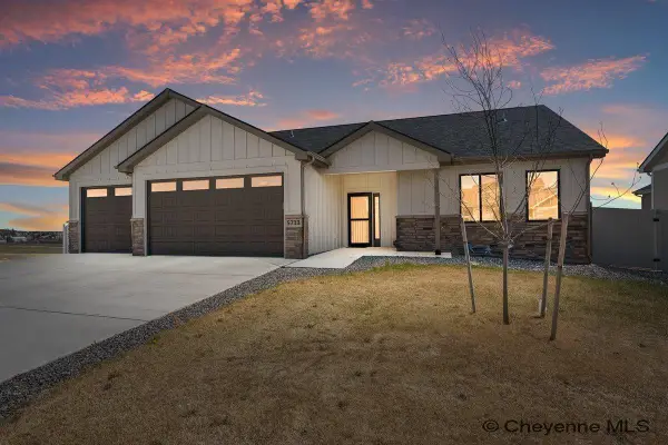 5713 Opal Dr, Cheyenne, WY 82009