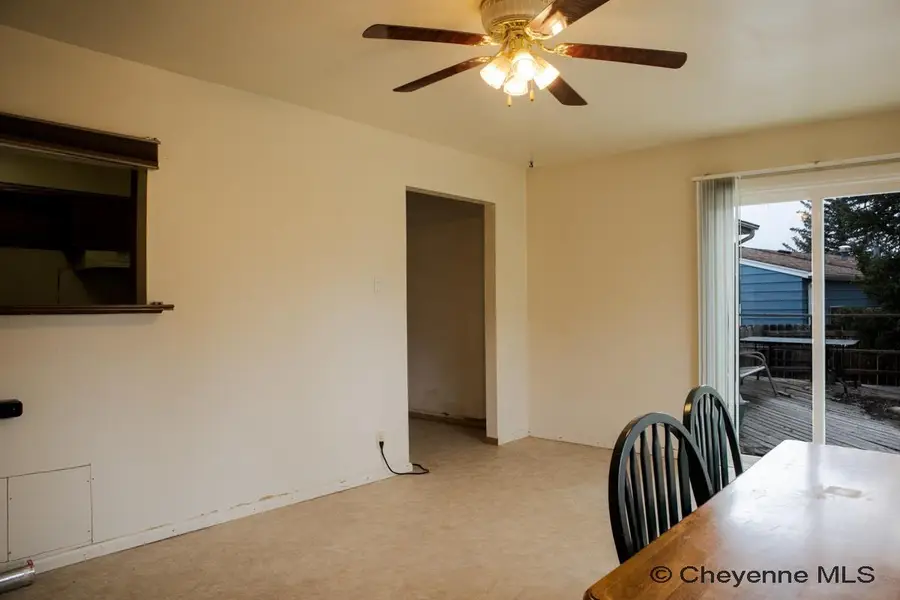 1206 Hoy Rd, Cheyenne, WY 82009 - #3