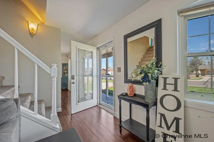 921 Arapaho St, Cheyenne, WY 82009 - #3