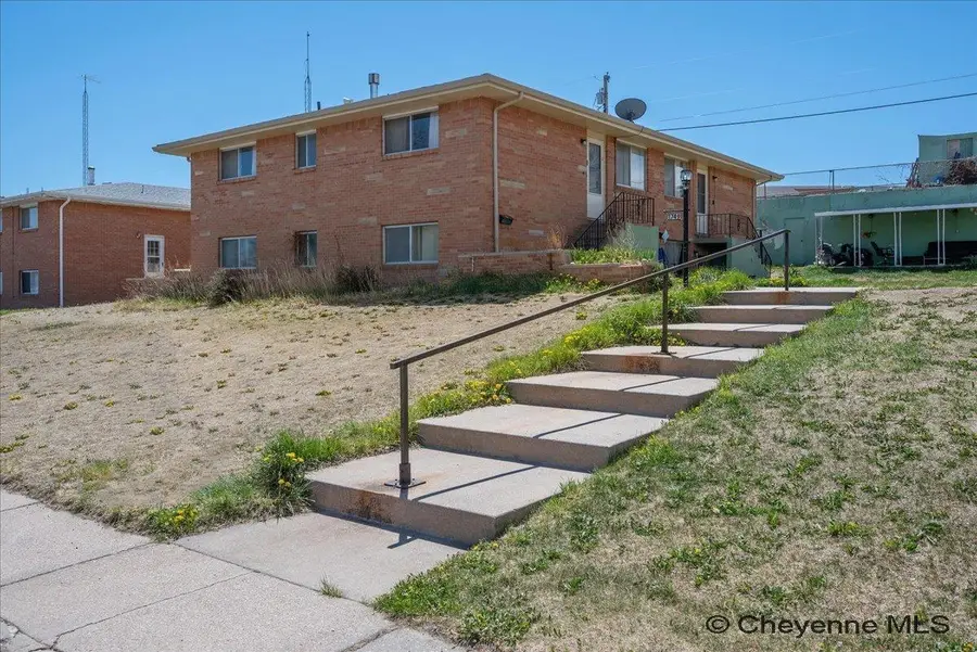 1749 Oxford Dr, Cheyenne, WY 82001 - #2