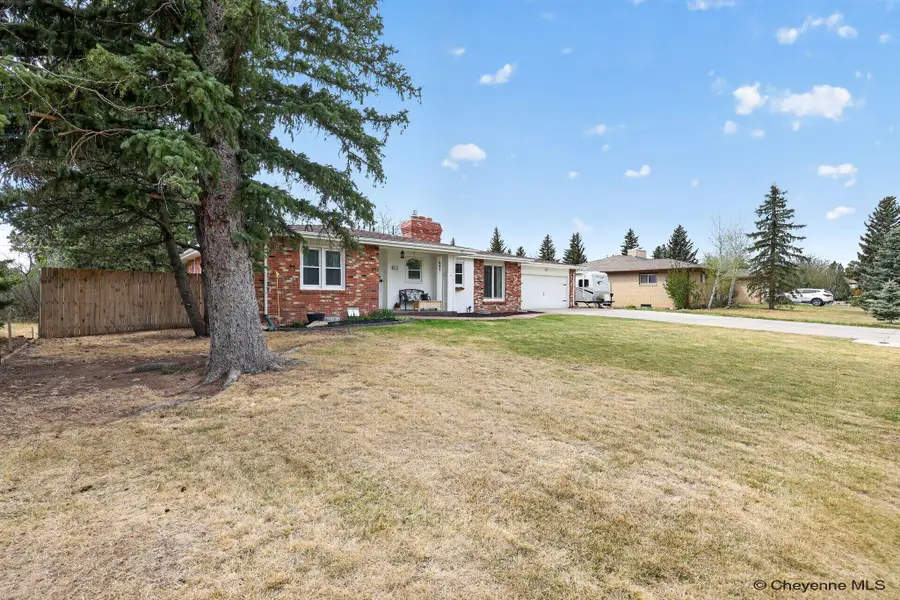 911 Pike St, Cheyenne, WY 82009 - #3