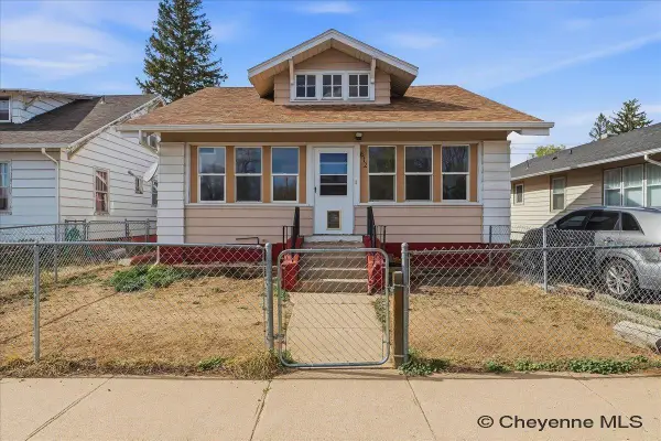 612 W 27th St, Cheyenne, WY 82001