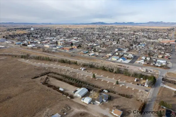 757 E Oak Ct, Wheatland, WY 82201