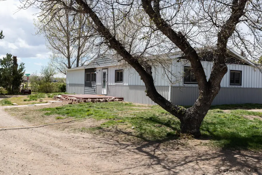 3305 Mckinley Ave, Cheyenne, WY 82001 - #3