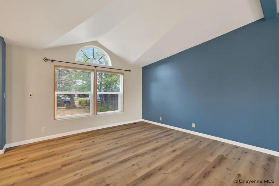 714 Sunridge Dr, Cheyenne, WY 82007 - #2