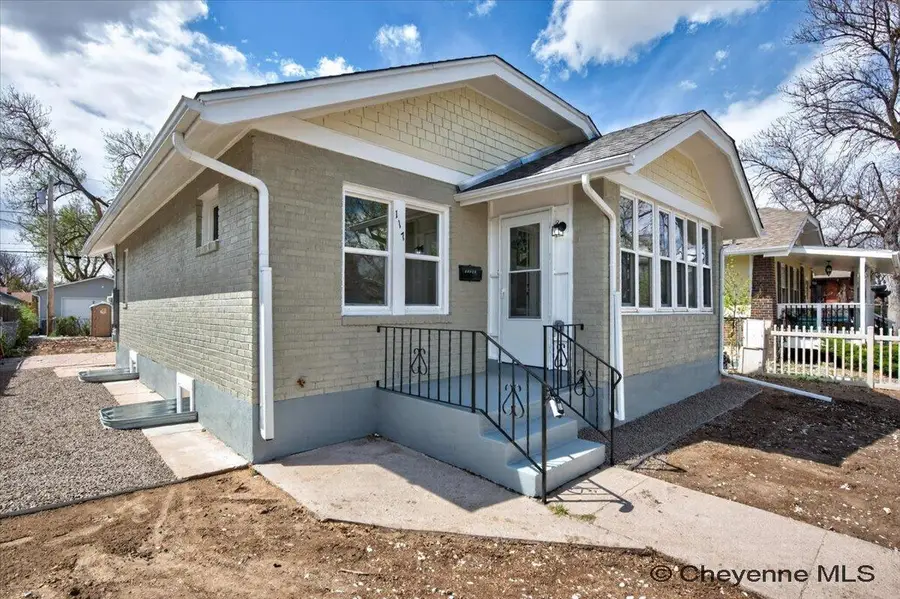 117 E 3rd Ave, Cheyenne, WY 82001 - #3