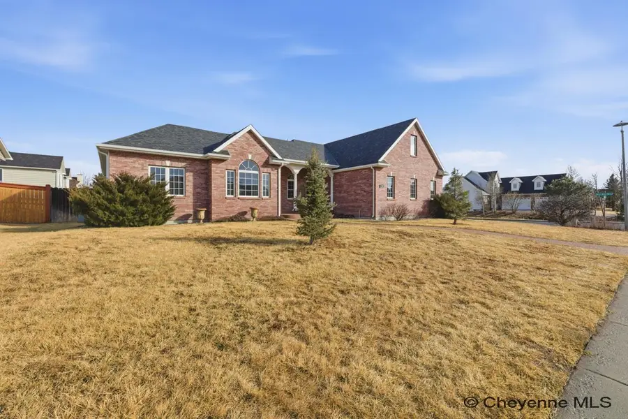 7805 Hawthorne Dr, Cheyenne, WY 82009 - #2