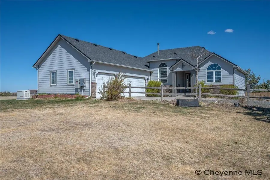 8543 Firethorn Ln, Cheyenne, WY 82009 - #2