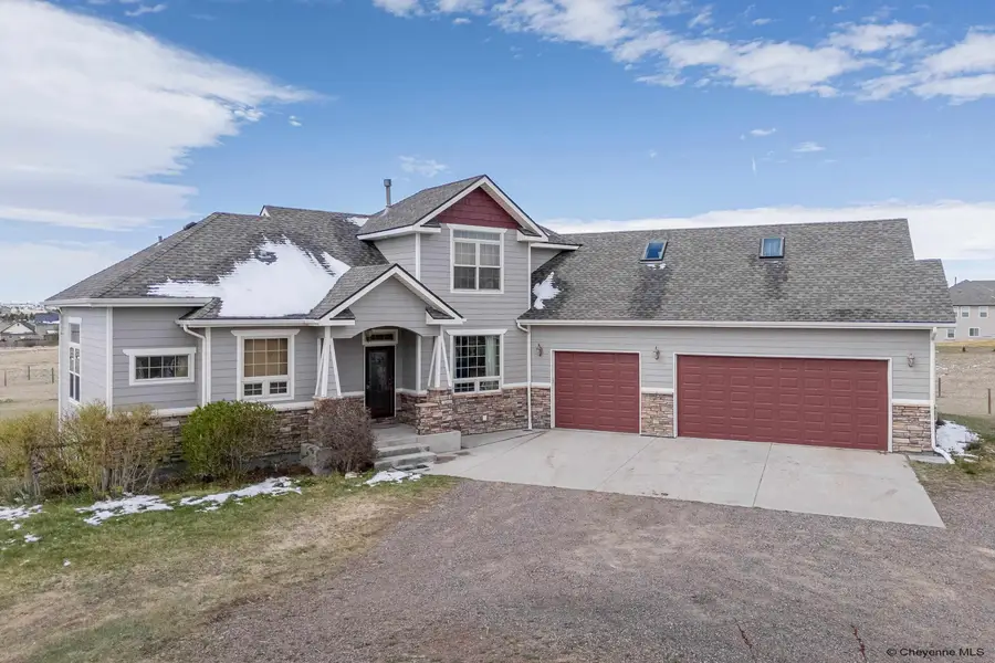 6701 Telluride Dr, Cheyenne, WY 82009 - #2