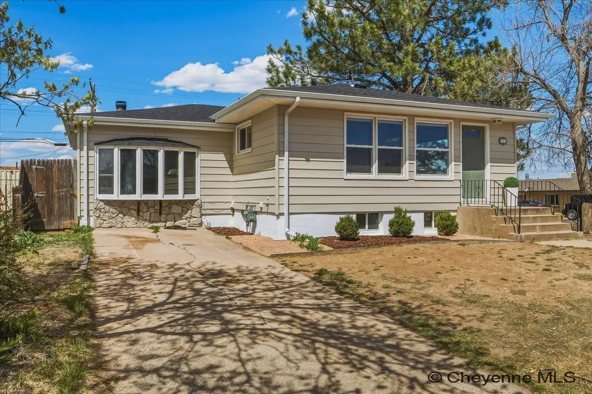2622 E 12th St, Cheyenne, WY 82001 - #1