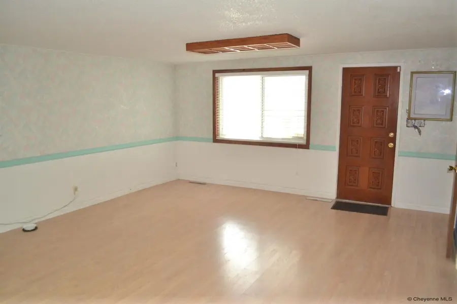 2848 Pine Dr, Cheyenne, WY 82001 - #3