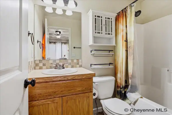 5400 Liz Ranch Rd, Cheyenne, WY 82007