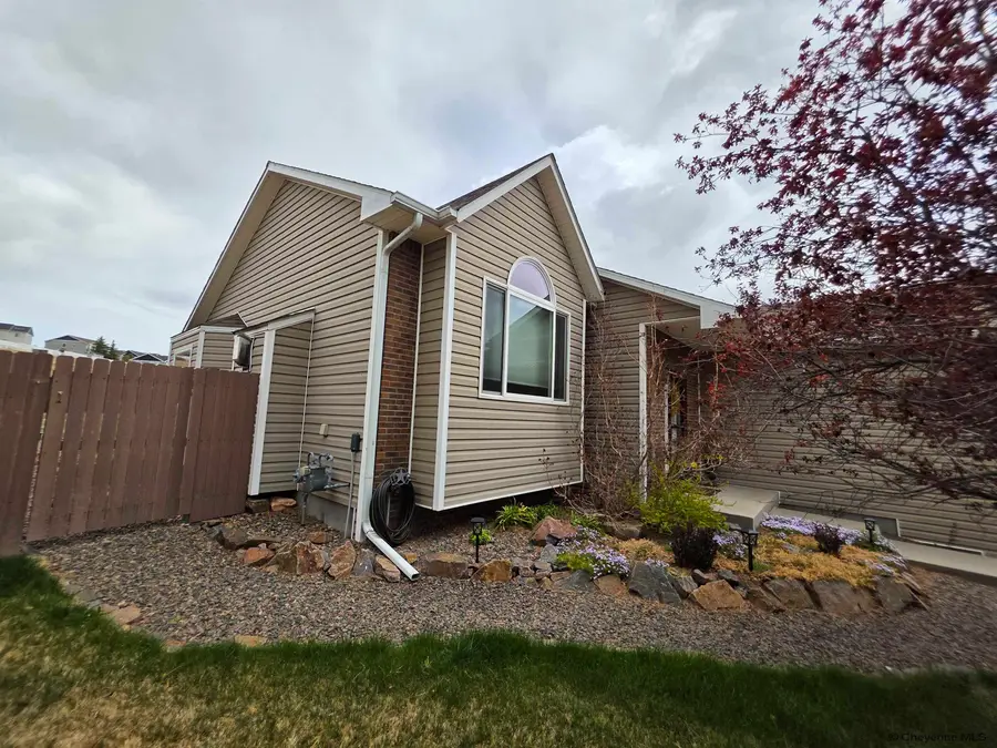 5245 Danielle Ct, Cheyenne, WY 82009 - #3
