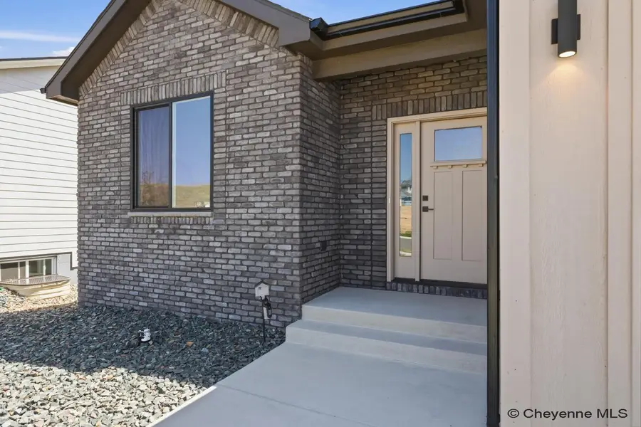 5323 Sullivan St, Cheyenne, WY 82009 - #2