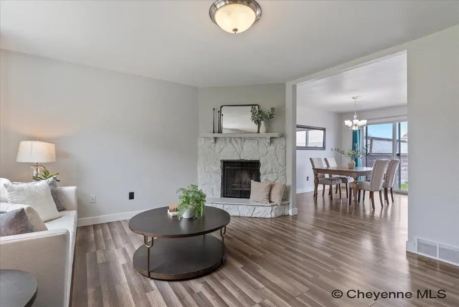 1458 Trent Ct, Cheyenne, WY 82009 - #3