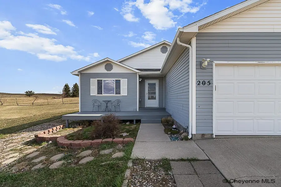 205 Dayshia Ln, Cheyenne, WY 82007 - #3