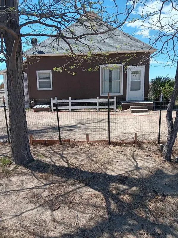 206 Preuit Rd, Wheatland, WY 82201