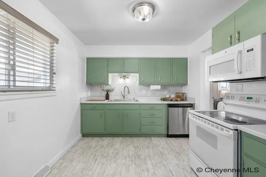 805 Stevens Dr, Cheyenne, WY 82001 - #3