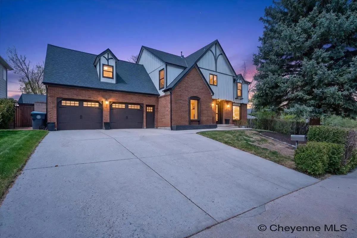 6850 Hawthorne Dr, Cheyenne, WY 82009 - #1