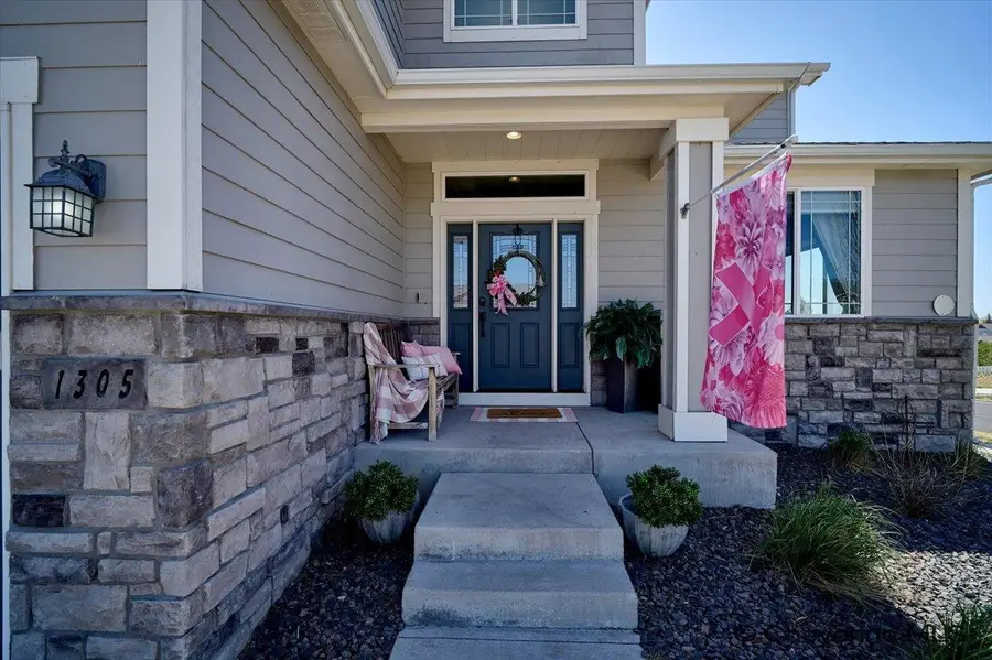 1305 Jessi Dr, Cheyenne, WY 82009 - #3