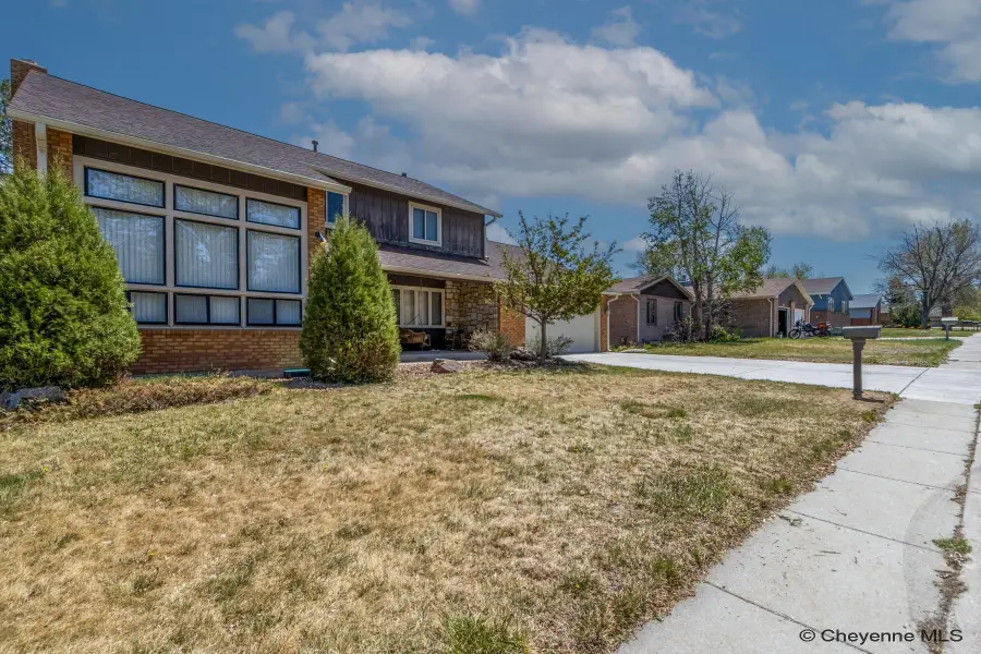 5417 Gateway Dr, Cheyenne, WY 82009 - #3