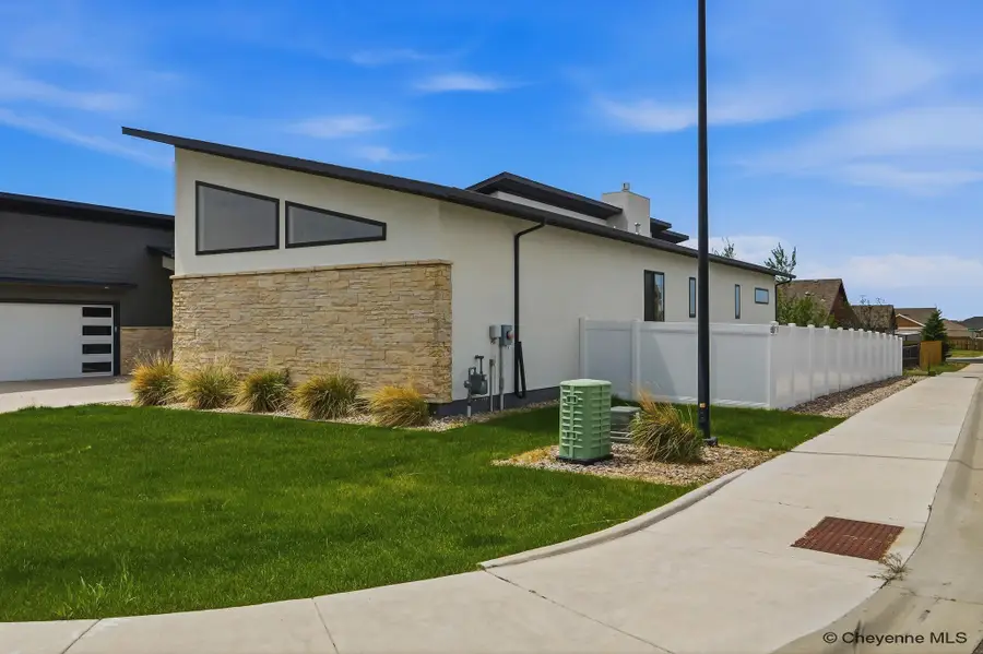 3660 Red Feather Tr, Cheyenne, WY 82001 - #2