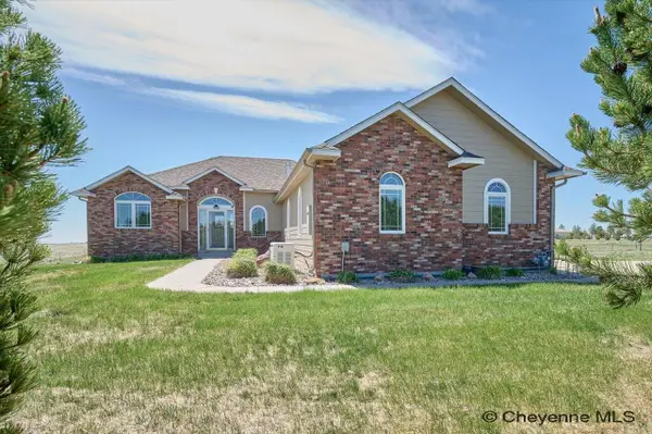 10423 Beartooth Dr, Cheyenne, WY 82009