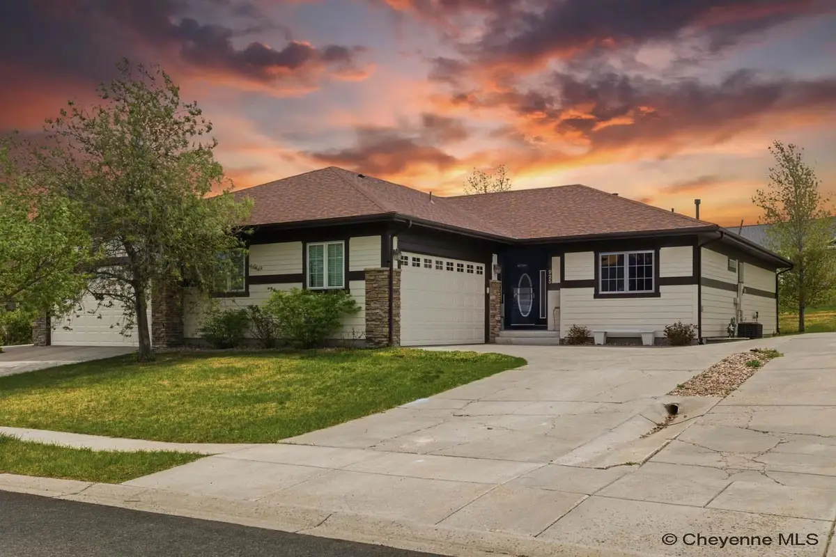 925 Whispering Hills, Cheyenne, WY 82009 - #1