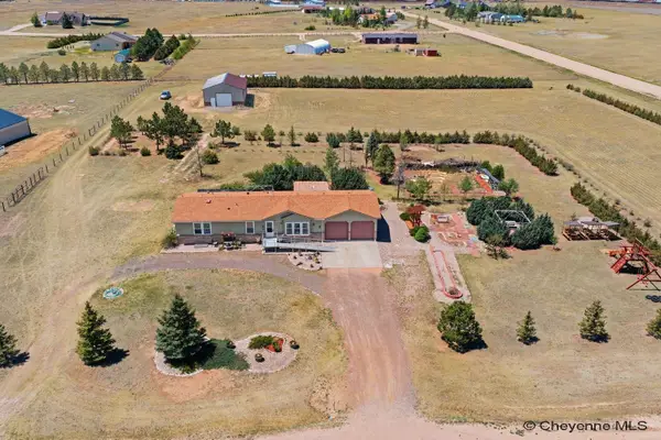 1136 Wagon Box Rd, Cheyenne, WY 82009