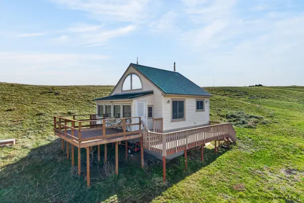63 Klondike, Buford, WY 82052