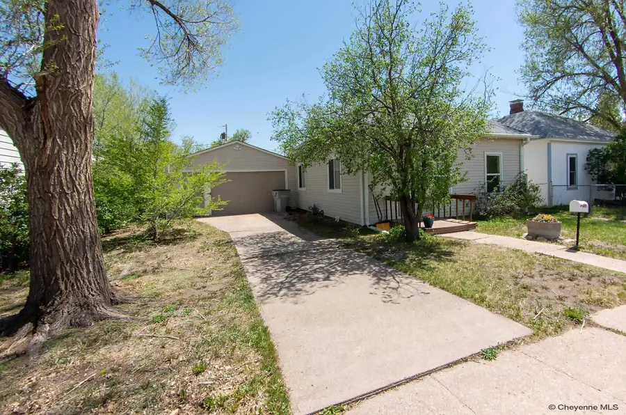 409 E 7th St, Cheyenne, WY 82007 - #3
