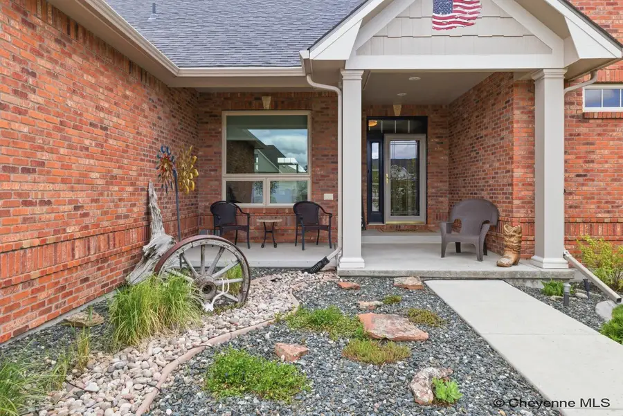 903 Sterling Dr, Cheyenne, WY 82009 - #2