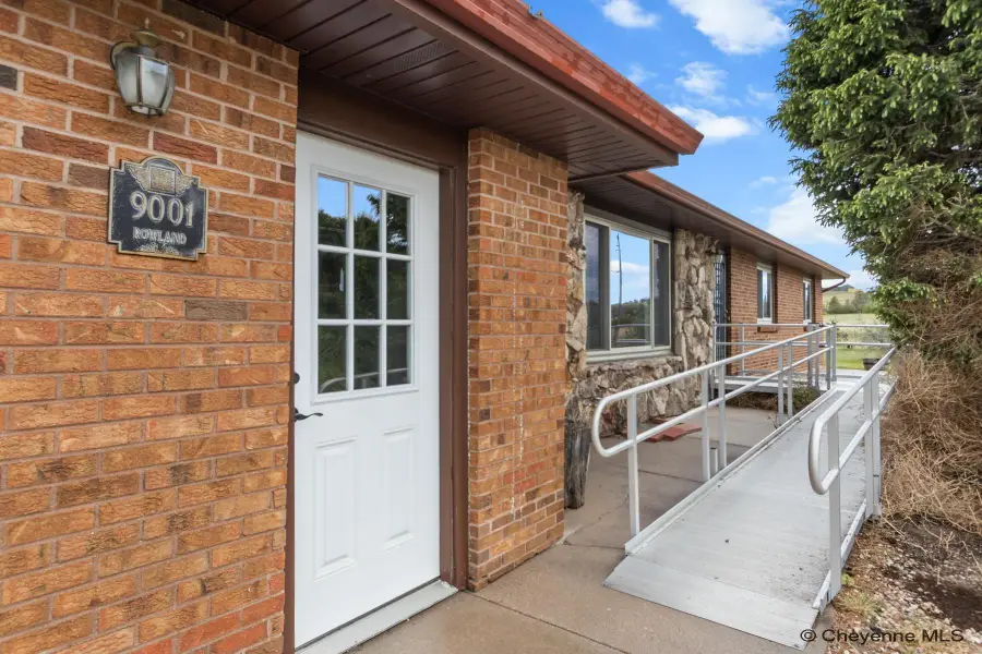 9001 Red Fox Rd, Cheyenne, WY 82009 - #3