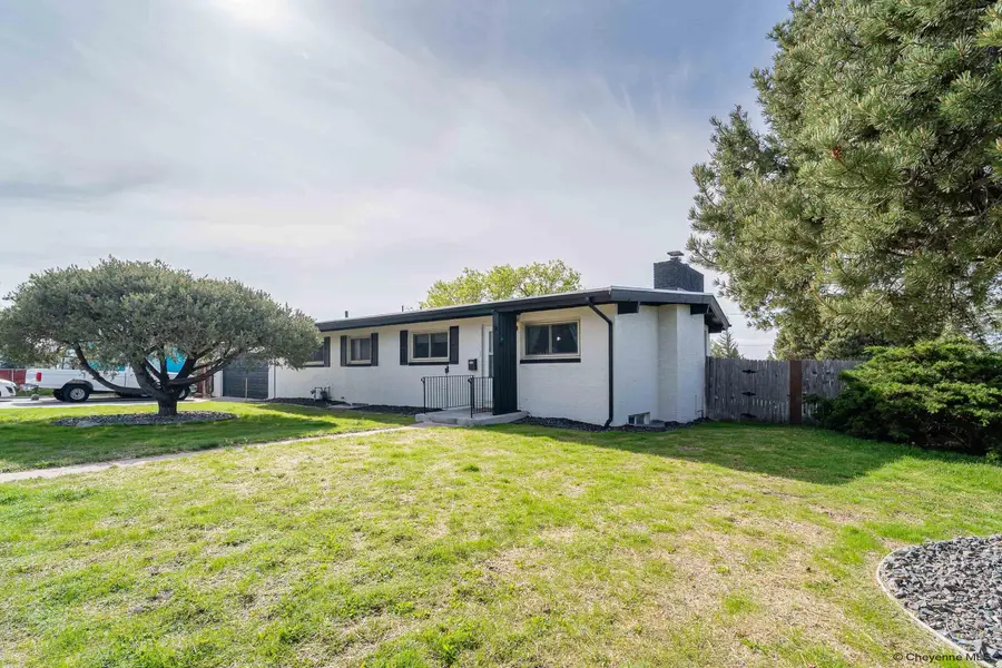 3117 Douglas St, Cheyenne, WY 82009 - #2