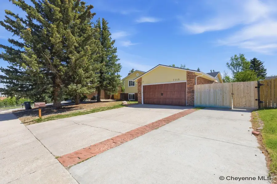 7119 Cordova Dr, Cheyenne, WY 82009 - #2