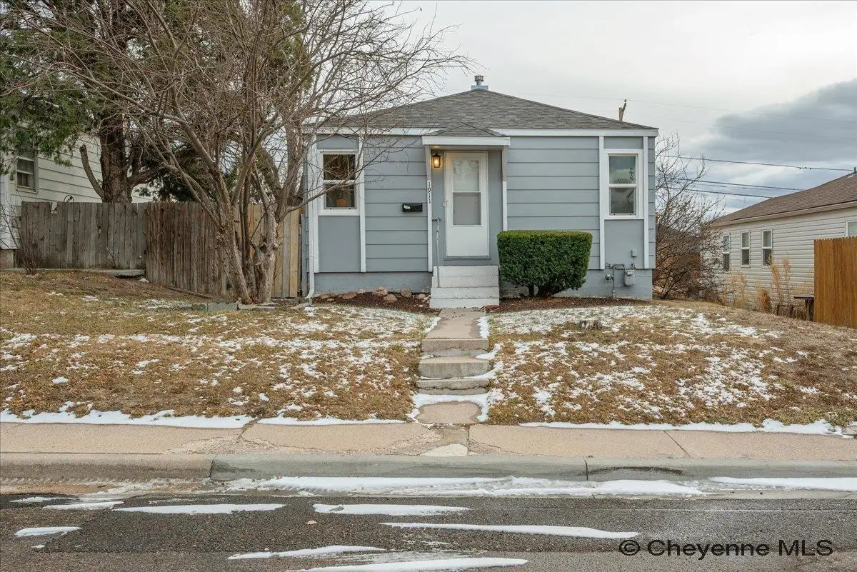1911 E 17th St, Cheyenne, WY 82001 - #1