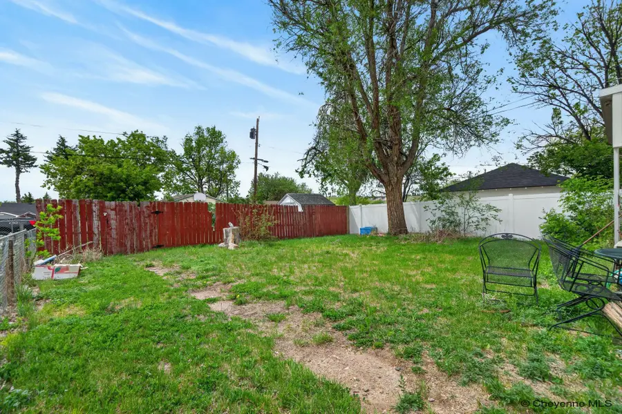 607 E 4th St, Cheyenne, WY 82007 - #3