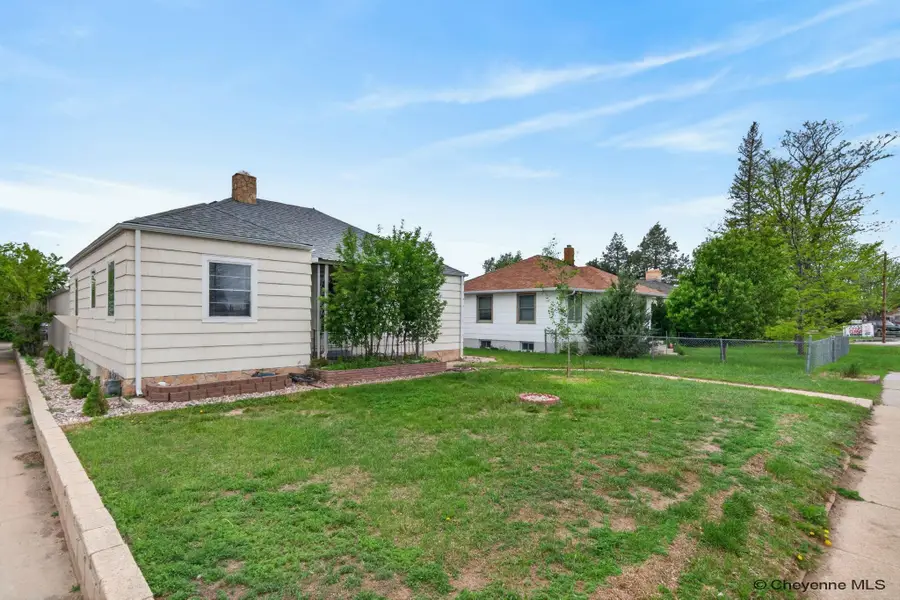 1911 Garrett St, Cheyenne, WY 82001 - #2