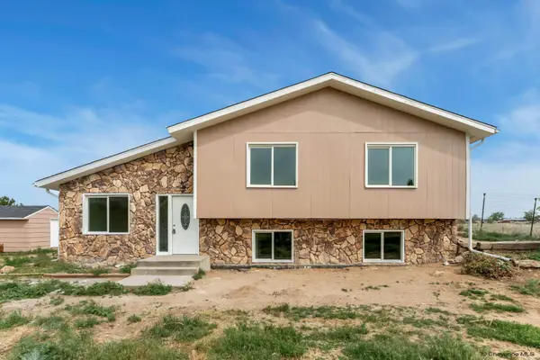 2615 Whitney Rd, Cheyenne, WY 82001