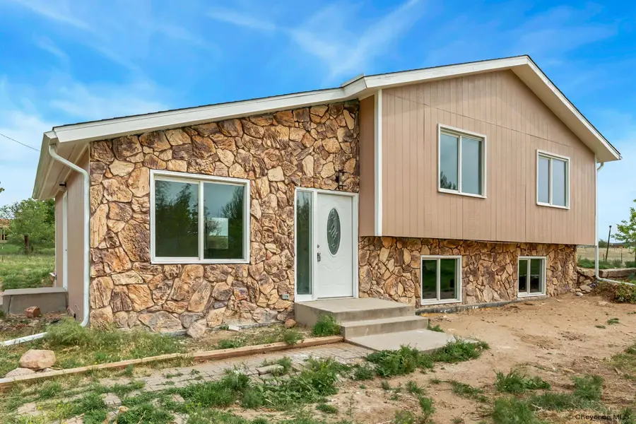 2615 Whitney Rd, Cheyenne, WY 82001 - #2