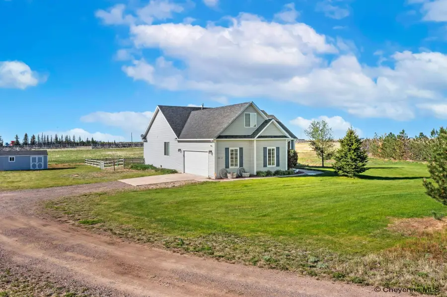 11191 Cherry Wood Ln, Cheyenne, WY 82009 - #2