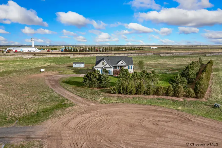 11191 Cherry Wood Ln, Cheyenne, WY 82009 - #3