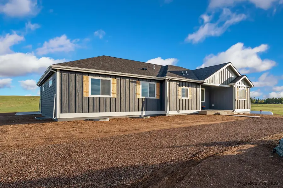 6109 Crazy Horse Rd, Cheyenne, WY 82009 - #3