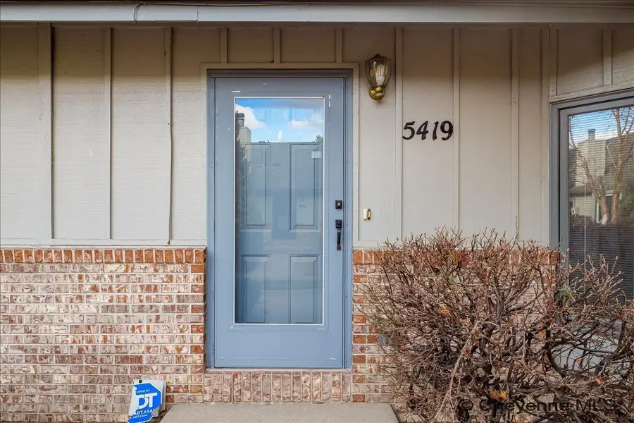 5419 Hynds Blvd, Cheyenne, WY 82009 - #2