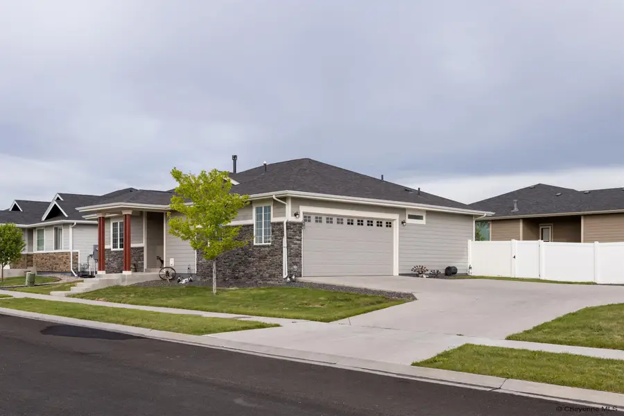 1328 Jack Ln, Cheyenne, WY 82009 - #3