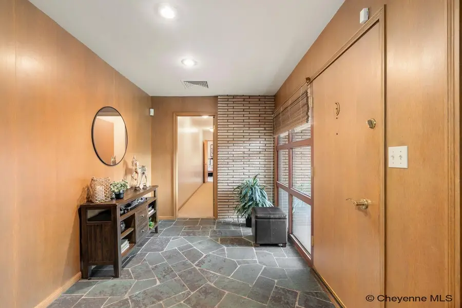 318 W 2nd Ave, Cheyenne, WY 82001 - #3