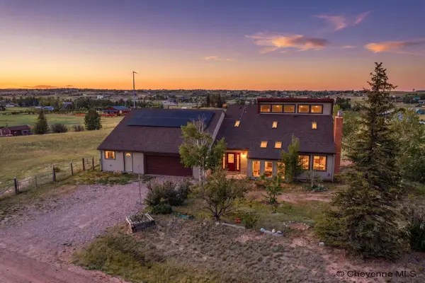 2008 Eagle Dr, Cheyenne, WY 82009
