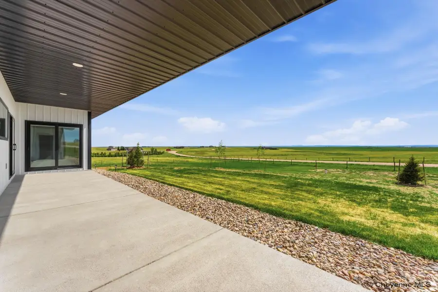 1484 Blue Willow Ln, Cheyenne, WY 82009 - #2
